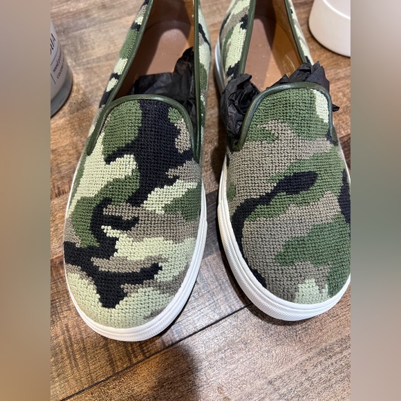 Stubbs and Wootton Camo sneakers size 8 but run big (fit like 9) - Picture 6 of 9